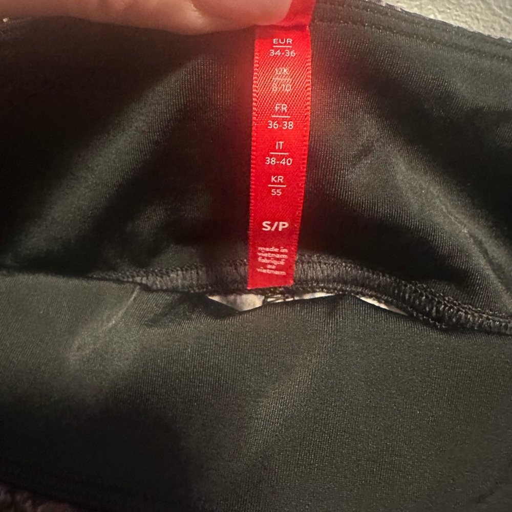 SPANX Multicolor Patterned Leggings - image 5